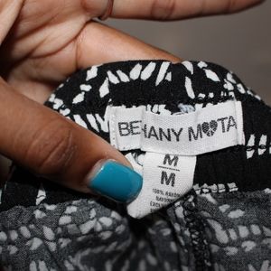 Medium Bethany Mota Aéropostale Tribal Shorts